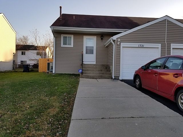 1st image of 1721 De Forest Ln