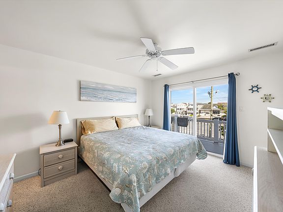 2nd image of 1325 Haven Ave Floor 2