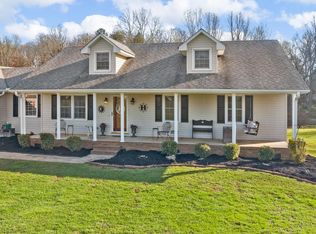 121 Springside Dr, Boiling Springs, SC 29316