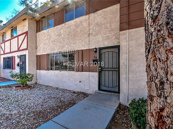 3rd image of 568 Greenbriar Townhouse Way