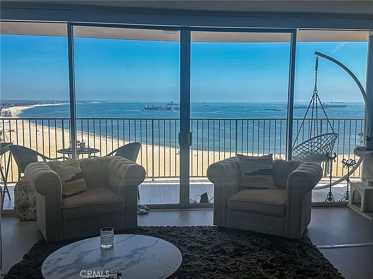 700 E Ocean Blvd #2605 — Photo 1