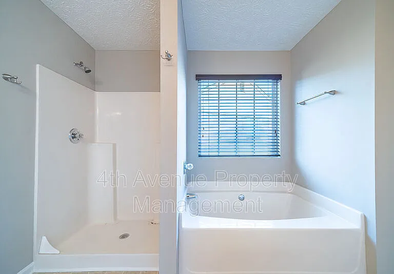 2437 Peach Shoals Cir — Photo 17