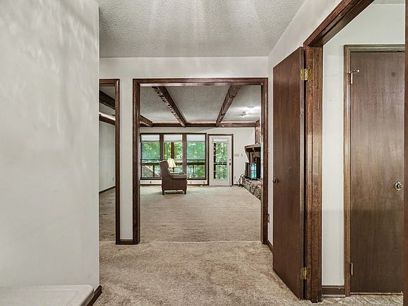 5th image of 5233 Whippoorwill Rd