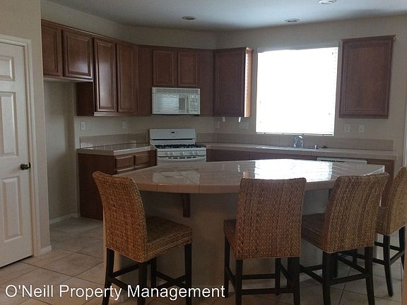 3rd image of 33544 Cedar Creek Ln