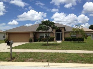 1119 Peregrine St, Groveland, FL 34736