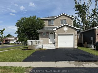 17 Orok Ln, Barrie, ON L4M 6H4
