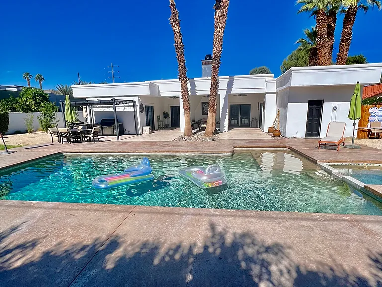 78525 Avenida Ultimo — Photo 1