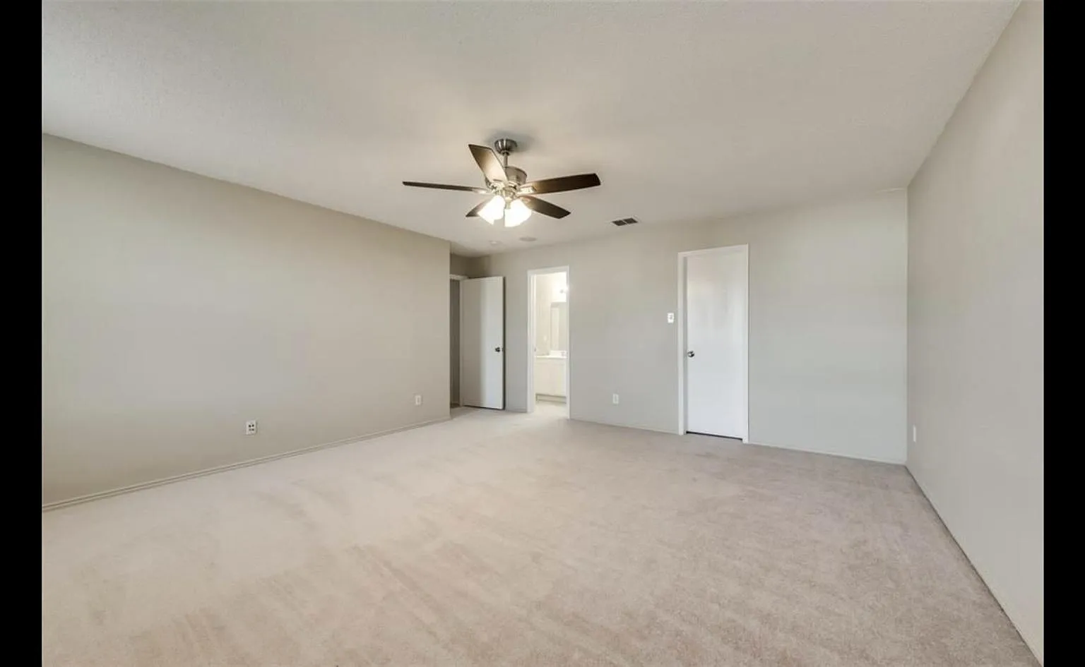 5408 Devils River Dr — Photo 4