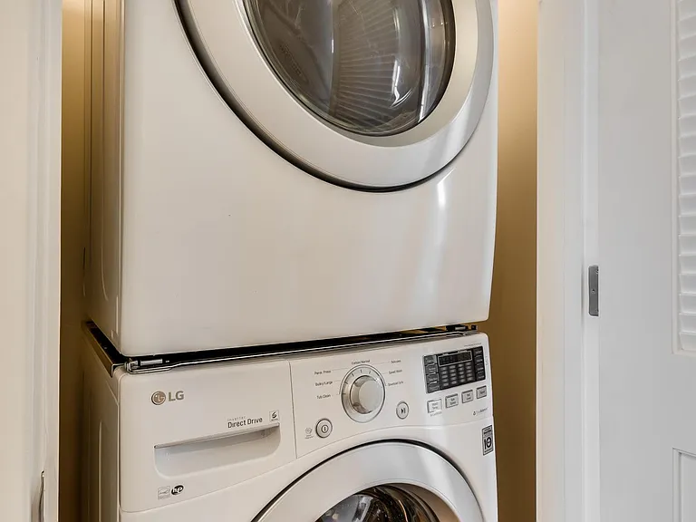 In-Unit Washer Dryer