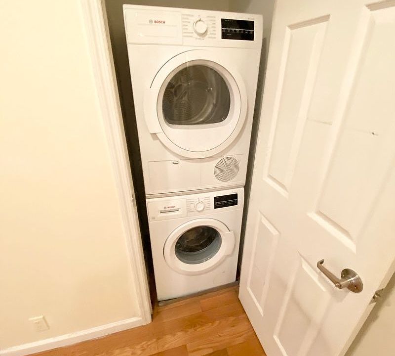 1st image of 221 E 28th St APT 14