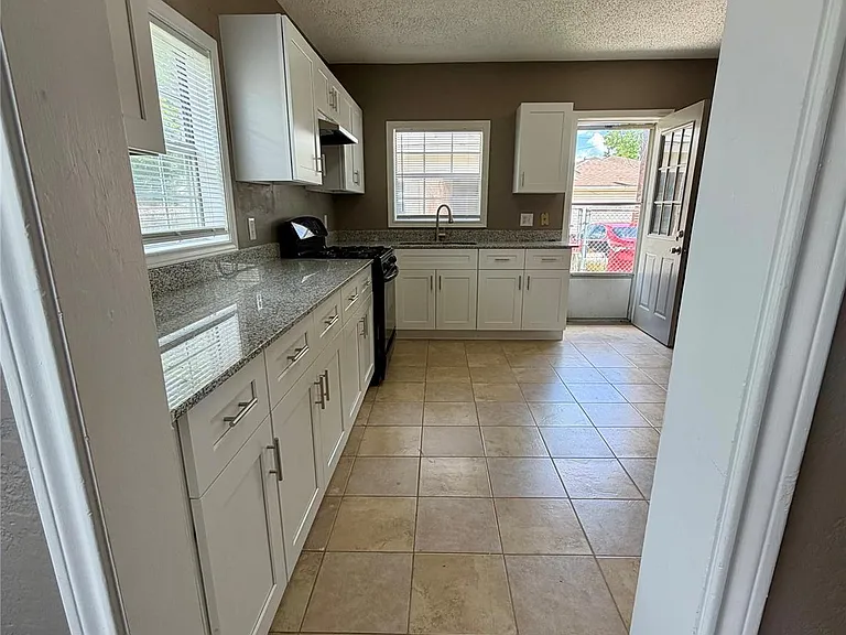 111 Inlane St — Photo 18