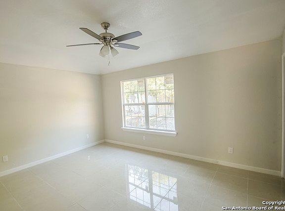 5th image of 2523 Menchaca St