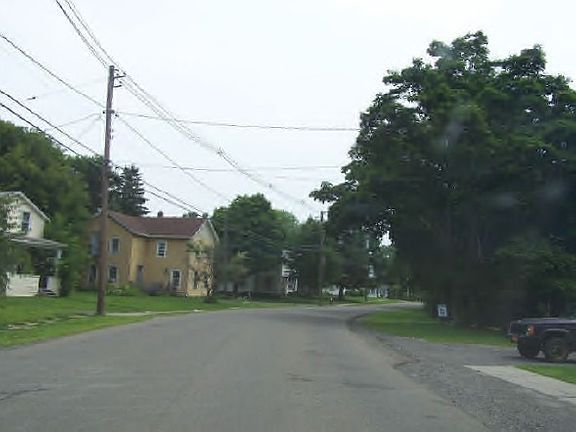 3rd image of 314 E Elm St