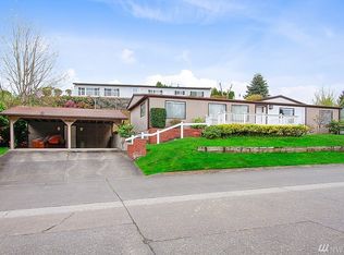 17324 Woodcrest Dr NE, Bothell, WA 98011