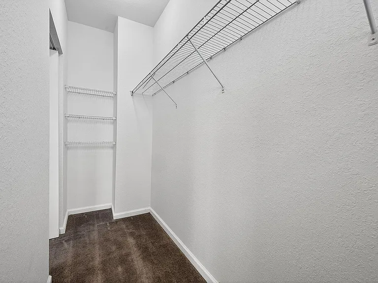 Mirage Bay Apartments — Photo 20