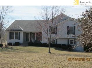 13600 S Hutt Rd, Lees Summit, MO 64086