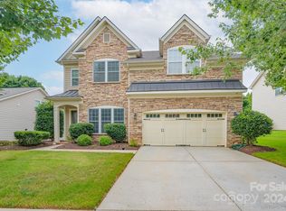925 Treasure Ct, Fort Mill, SC 29708