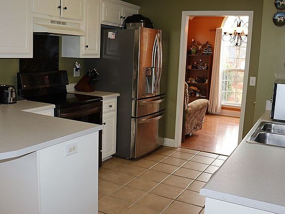 5th image of 511 Lake Keowee Ct