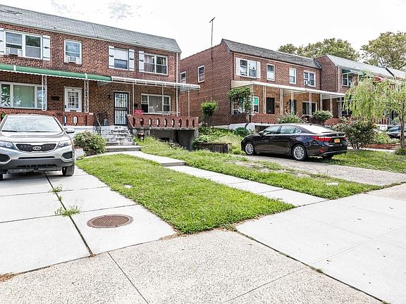 3rd image of 4011 Francis Lewis Blvd