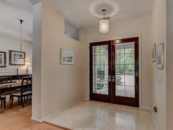 3rd image of 14 Baldwin Ln