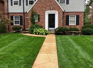 7808 Delmar Blvd, Saint Louis, MO 63130