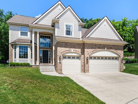 2nd image of 559 Napa Valley Dr