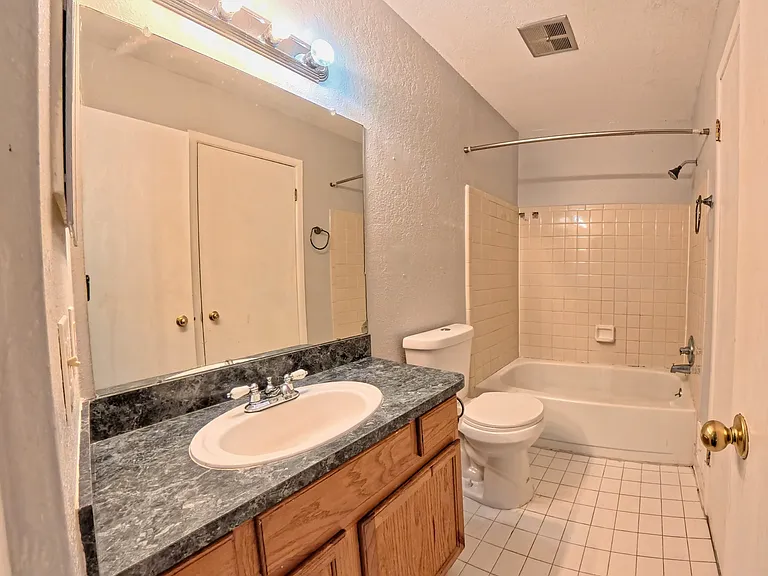 24837 Auburn Ln — Photo 9