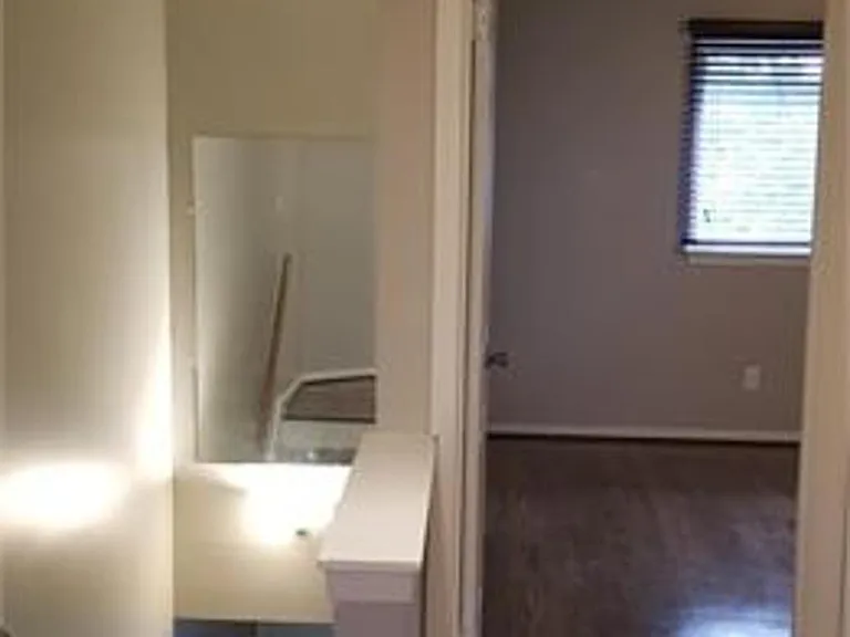 4004 Duck Rd #C — Photo 8
