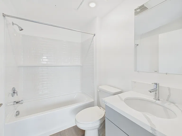 Diamante Apartment Homes — Photo 19