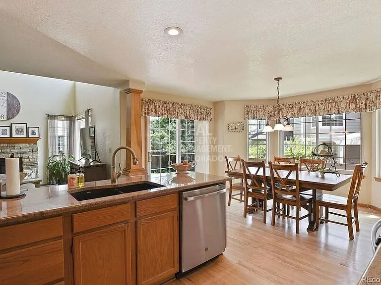 10110 Flagstone Way — Photo 11