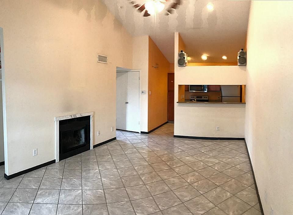 1st image of 2121 El Paseo St APT 1600