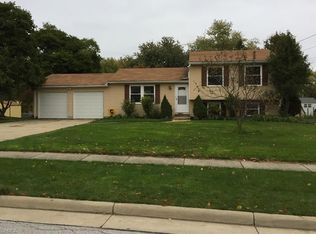 1509 Sunnyacres Rd, Akron, OH 44321