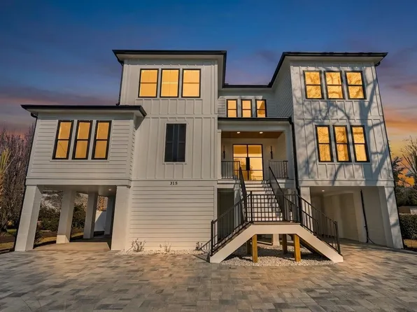 318 15th Ave. S, Surfside Beach, SC 29575