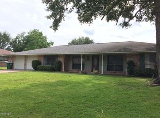 529 Mockingbird Dr, Long Beach, MS 39560