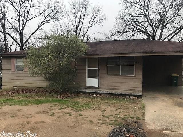 1st image of 401 Lindenhurst Dr
