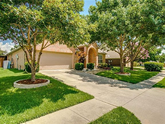 3rd image of 1616 Rock Cliff Ln