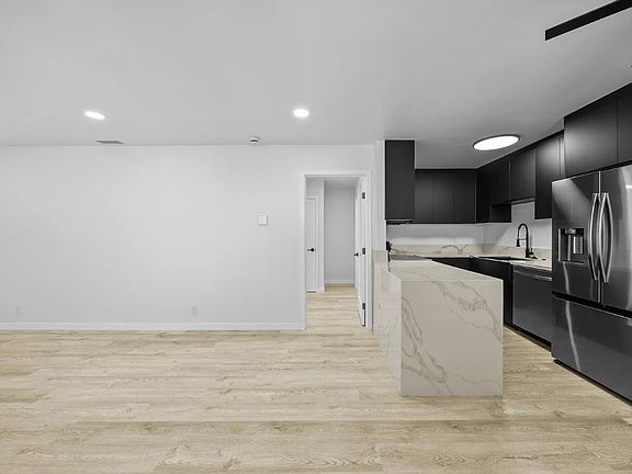 2nd image of 4160 Texas St #6