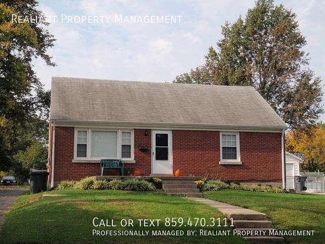 1st image of 394 Hill Ct N