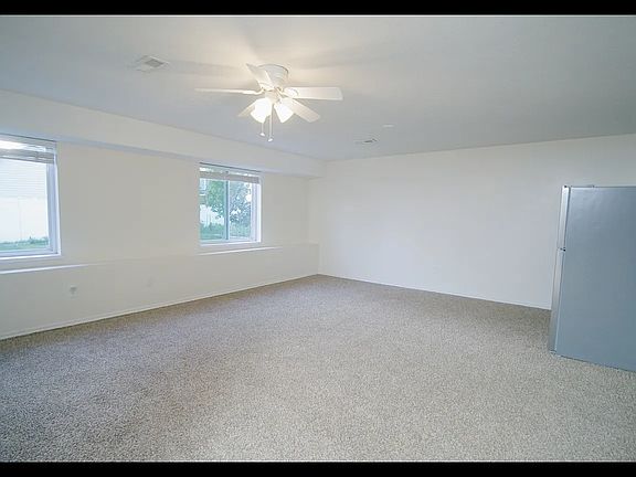 4th image of 3816 S Congress Dr
