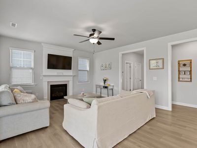 1872 Stagecoach Trl, Wendell, NC, 27591