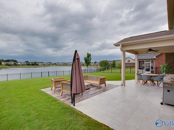3rd image of 15133 Lakeside Trl