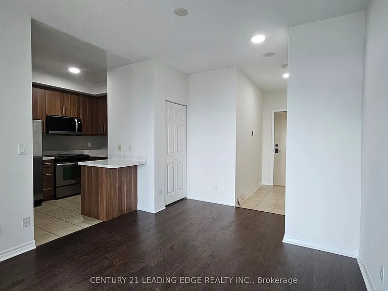 18 Holmes Ave #1915 — Photo 4