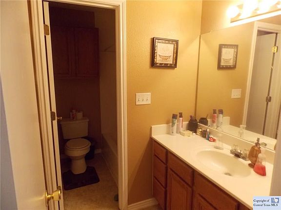 4th image of 103/105 Long Ln