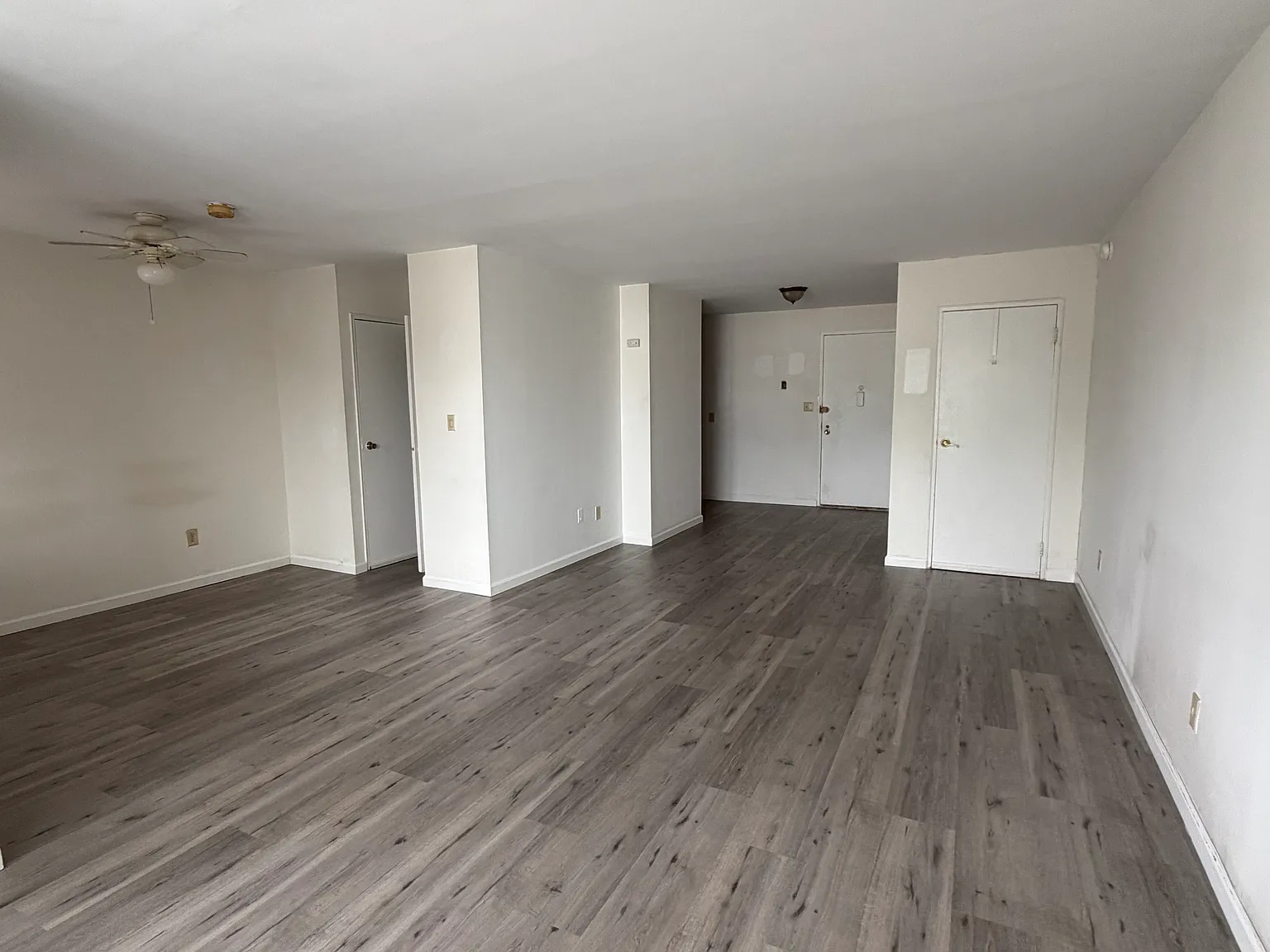 Studio, 650 sqft, $2,250 — Photo 2