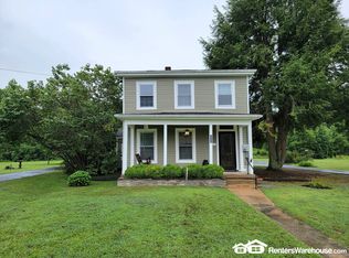 7731 Hickory Rd, South Chesterfield, VA 23803