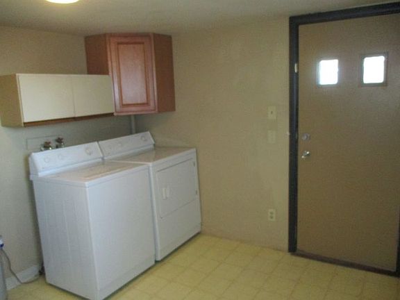 5th image of 3719 King Ave E