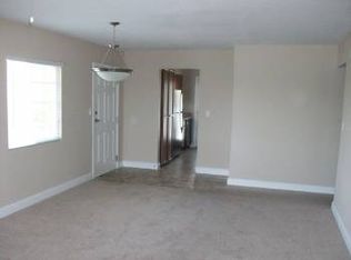 1537 Eden Isle Blvd NE APT 374, Saint Petersburg, FL 33704