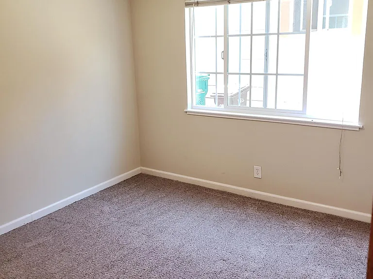 515 Kains Ave #2 — Photo 11