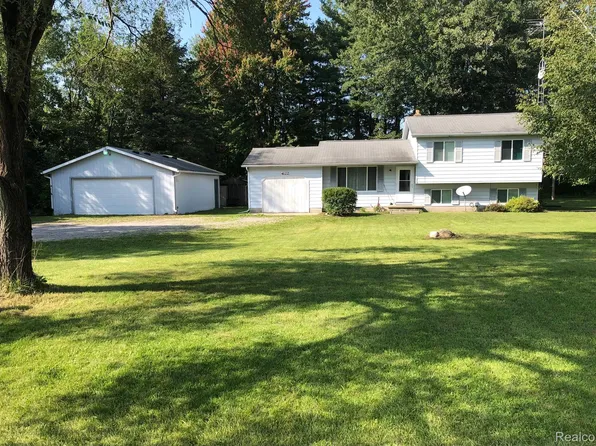 4122 Brown Rd N, Vassar, MI 48768