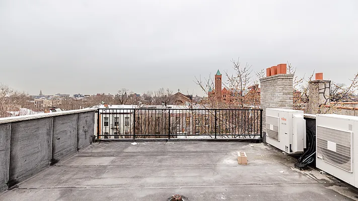 Rented by Nooklyn NYC LLC | media 7